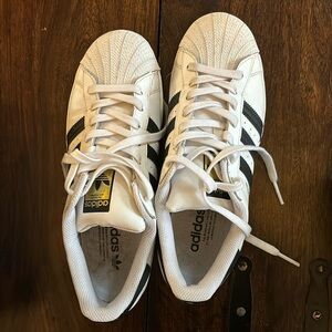 Adidas Superstar